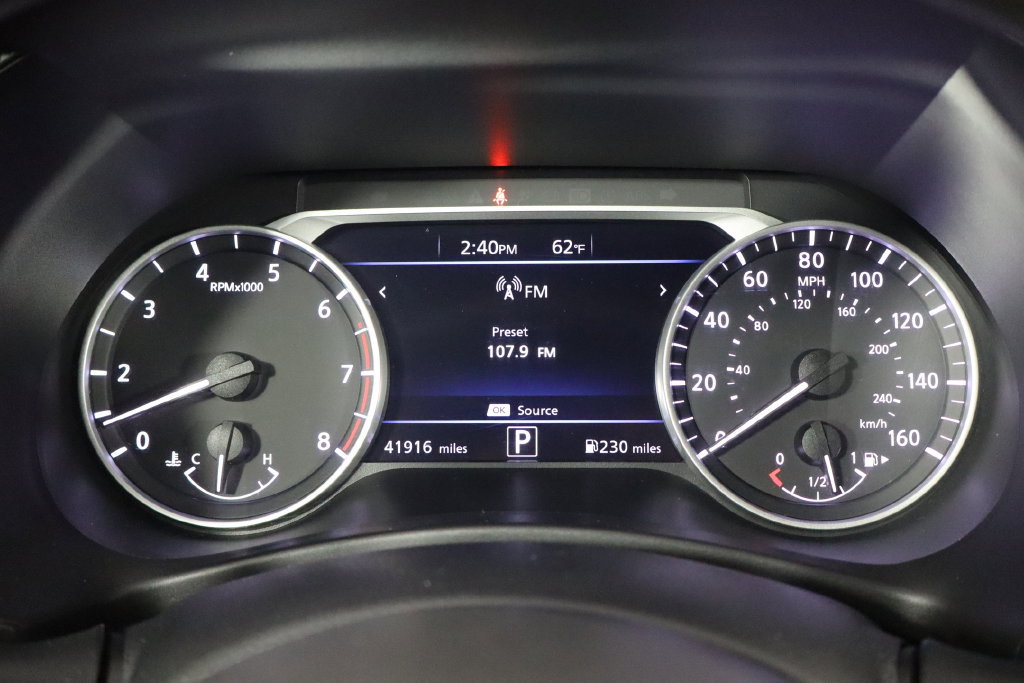 Used 2024 Nissan Sentra SV FWD image 11