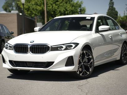 New 2026 BMW 330i xDrive Sedan w/ Premium Package