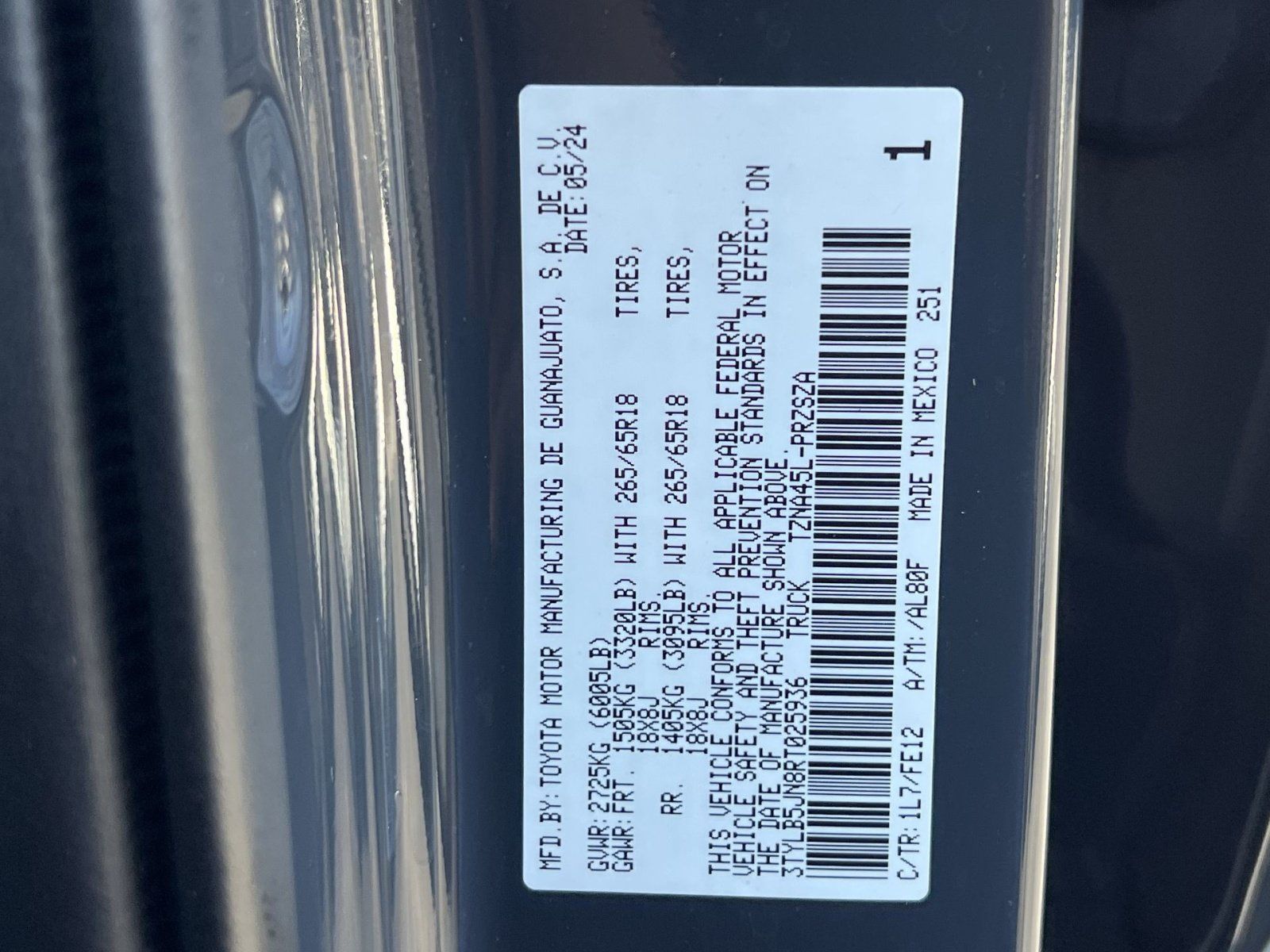 Used 2024 Toyota Tacoma TRD Sport AWD/4WD image 39