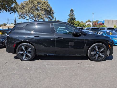 Used 2024 BMW iX xDrive50 w/ Premium Package AWD/4WD image 4