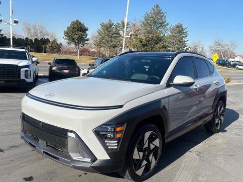 Used 2024 Hyundai Kona Limited image 12