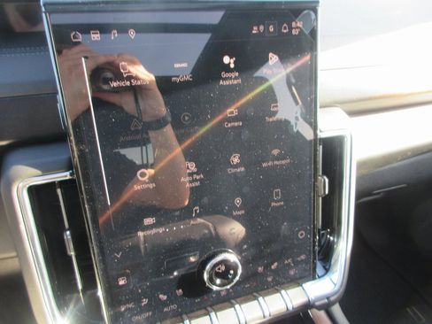 New 2026 GMC Yukon Denali w/ Denali Reserve Package image 20