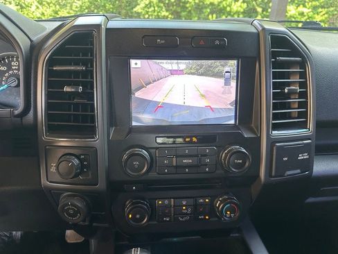 Used 2018 Ford F150 XLT w/ Equipment Group 302A Luxury AWD/4WD image 20