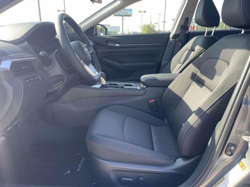 New 2025 Nissan Altima 2.5 SV w/ SV Special Edition Package image 17