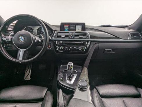 Used 2019 BMW 440i Coupe w/ M Sport Package image 22