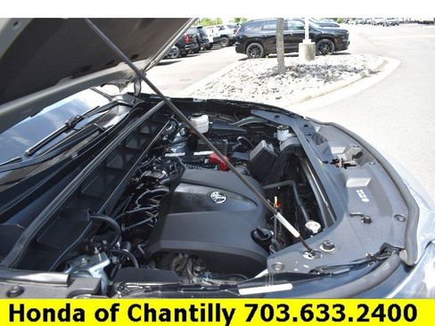 Used 2022 Toyota Highlander XLE AWD/4WD image 37