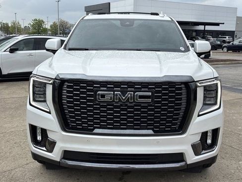 Used 2023 GMC Yukon Denali Ultimate w/ LPO, Floor Liner Package AWD/4WD image 13