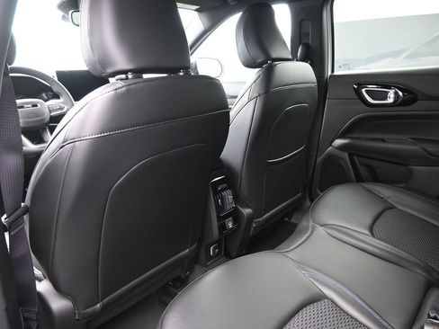 New 2026 Jeep Compass Latitude AWD/4WD image 10