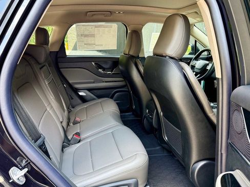 New 2025 Lincoln Corsair Grand Touring image 19