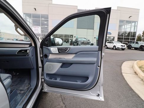 Used 2018 Lincoln Navigator L Black Label image 49