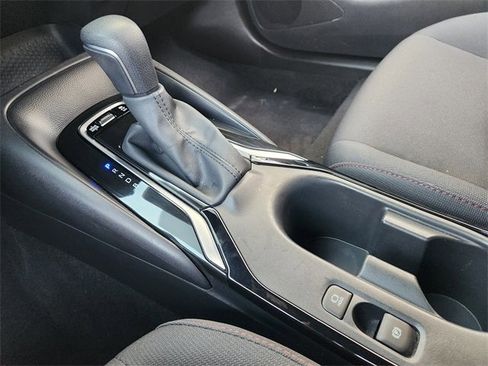 Used 2025 Toyota Corolla SE image 16