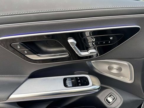 Used 2024 Mercedes-Benz CLE 300 4MATIC Coupe image 19