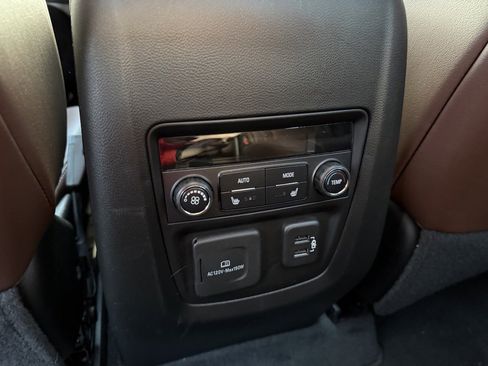 Used 2021 Buick Enclave Avenir w/ Avenir Technology Package image 30