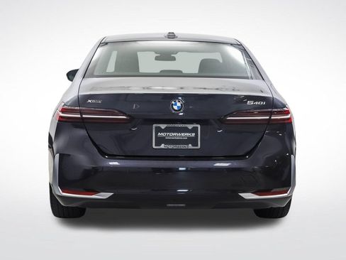 Used 2026 BMW 540i xDrive w/ Premium Package AWD/4WD image 4
