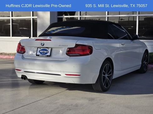 Used 2020 BMW 230i Convertible w/ Convenience Package image 7