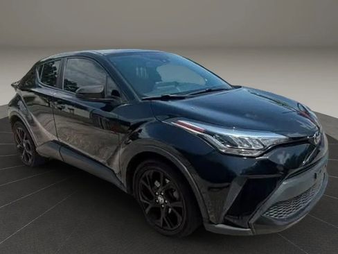 Used 2020 Toyota C-HR XLE FWD image 7