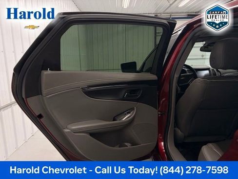 Used 2016 Chevrolet Impala LTZ w/ Enhanced Convenience Package FWD image 12