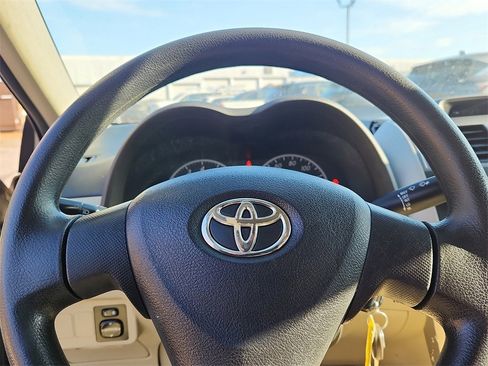 Used 2013 Toyota Corolla L image 18