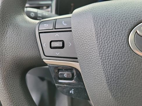 Used 2025 Toyota Camry LE FWD image 26