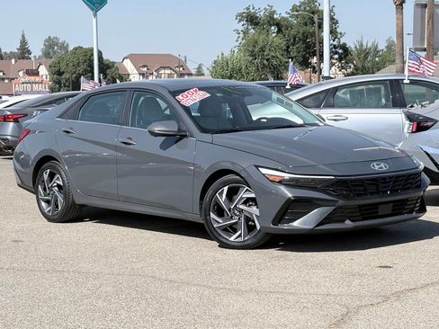 Used 2024 Hyundai Elantra Limited FWD image 2