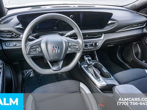 Used 2024 Buick Envista Preferred FWD image 27