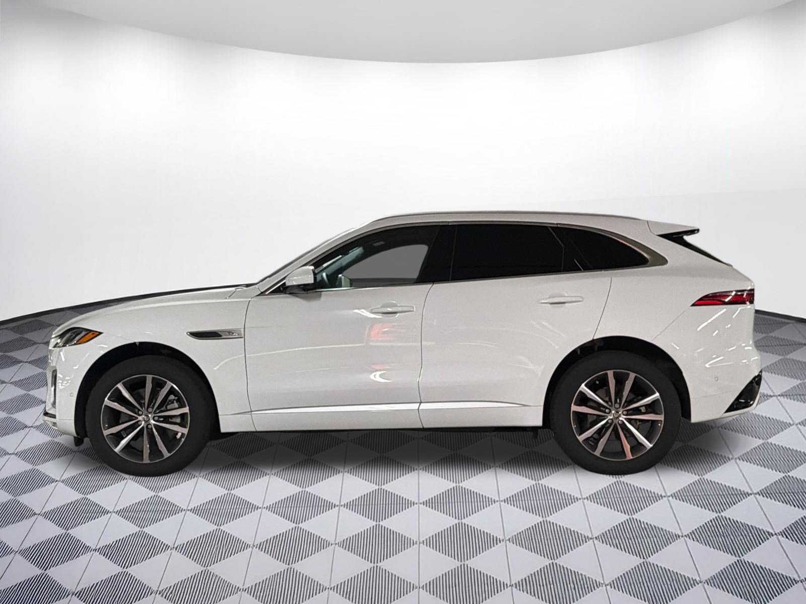 New 2026 Jaguar F-PACE R-Dynamic S AWD/4WD image 2