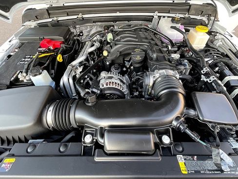 New 2025 Jeep Gladiator Rubicon w/ Convenience Group image 11