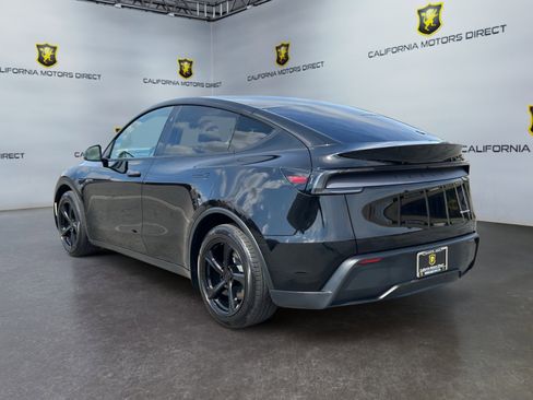 Used 2026 Tesla Model Y Long Range image 7