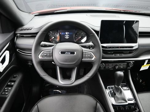 New 2026 Jeep Compass Latitude AWD/4WD image 22
