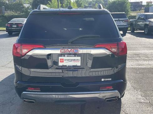 Used 2017 GMC Acadia Denali w/ Technology Package FWD image 5