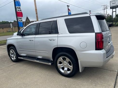 Used 2017 Chevrolet Tahoe LT w/ LT Signature Package AWD/4WD image 4