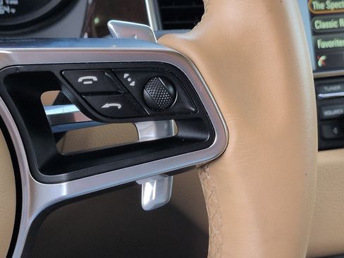 Used 2015 Porsche Macan S image 20