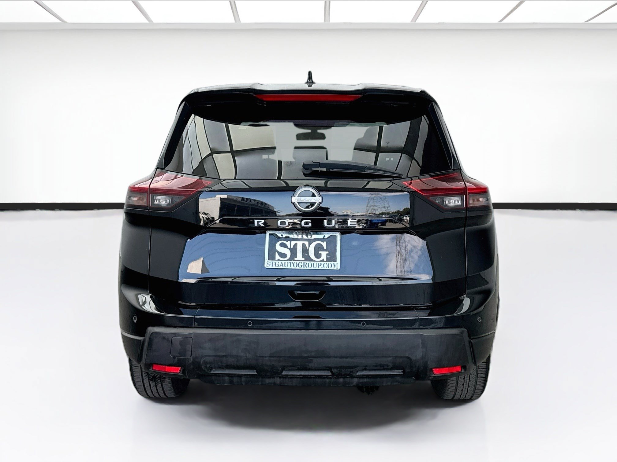 Used 2025 Nissan Rogue SV FWD image 5