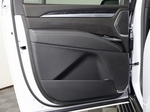 Used 2026 Cadillac Escalade ESV Sport w/ Touring Package AWD/4WD image 14