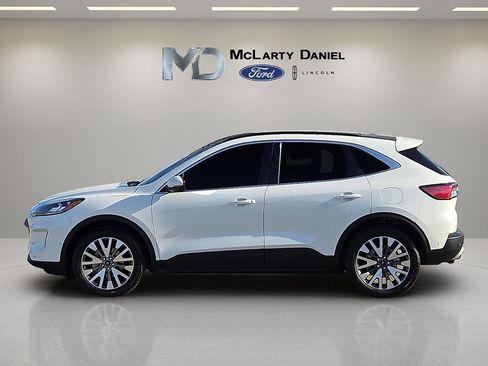 Certified 2020 Ford Escape Titanium image 3