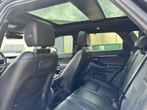 Used 2021 Land Rover Range Rover Evoque R-Dynamic SE AWD/4WD image 10