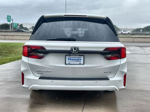 Used 2026 Honda Odyssey Elite image 6