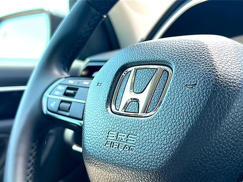 Used 2026 Honda Pilot EX-L image 32