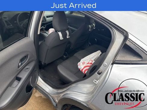 Used 2022 Honda HR-V EX image 14