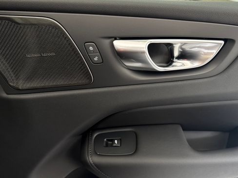 New 2025 Volvo XC60 T8 Plus w/ Protection Package Premier image 19