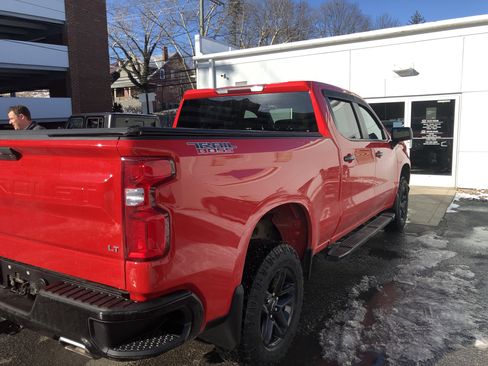 Certified 2022 Chevrolet Silverado 1500 LT Trail Boss image 7