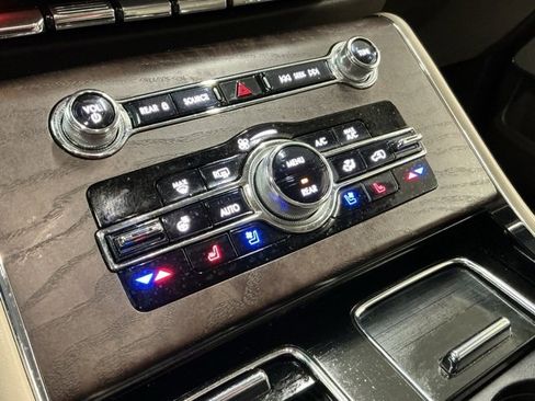 Used 2021 Lincoln Aviator Reserve w/ Equipment Group 201A image 23