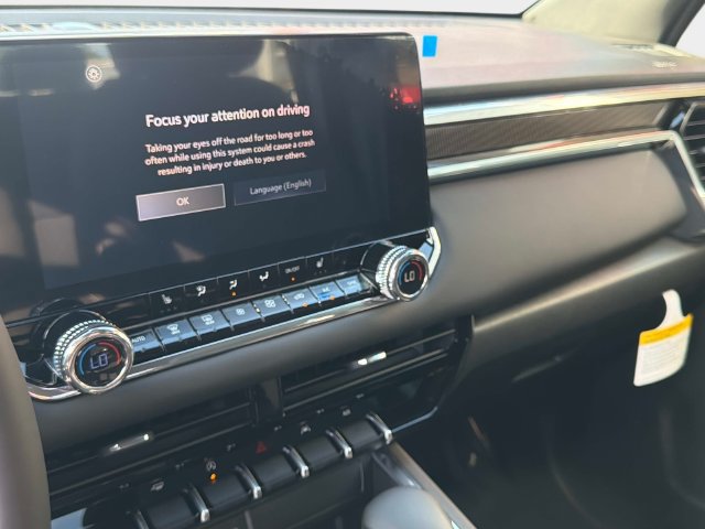 New 2026 GMC Canyon Elevation w/ Convenience Package RWD image 18