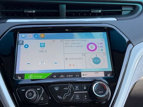 Used 2020 Chevrolet Bolt Premier w/ Infotainment Package FWD image 15