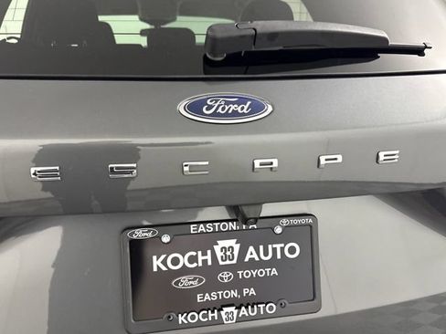 Used 2023 Ford Escape Active w/ Tech Pack #2 AWD/4WD image 19