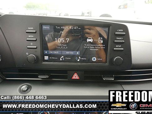 Used 2025 Hyundai Elantra Sport FWD image 5