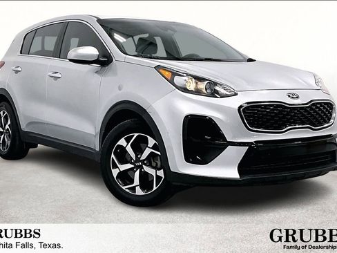 Used 2021 Kia Sportage LX image 1