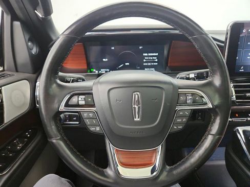 Used 2021 Lincoln Navigator L Reserve w/ Luxury Package image 18