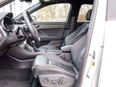 Used 2022 Audi Q3 2.0T Premium Plus image 18