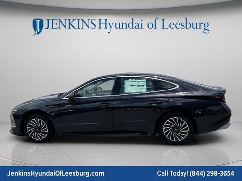 New 2026 Hyundai Sonata SEL FWD image 8